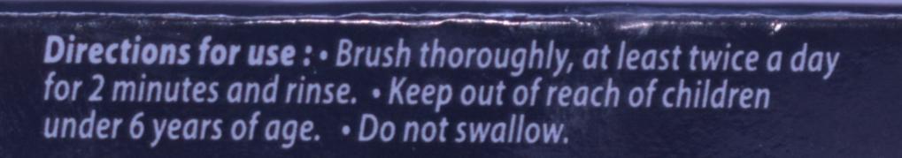 Colgate Visible White O2 Peppemint Sparkle 25Gm