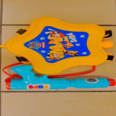 Generic Watergun Large With Tank 1 pc