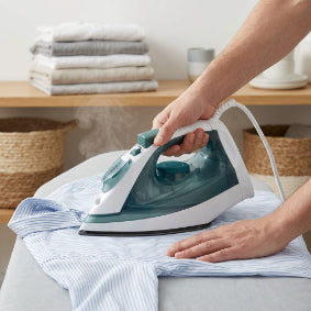 Smartle Steam Iron 1600 Watt pack of 1